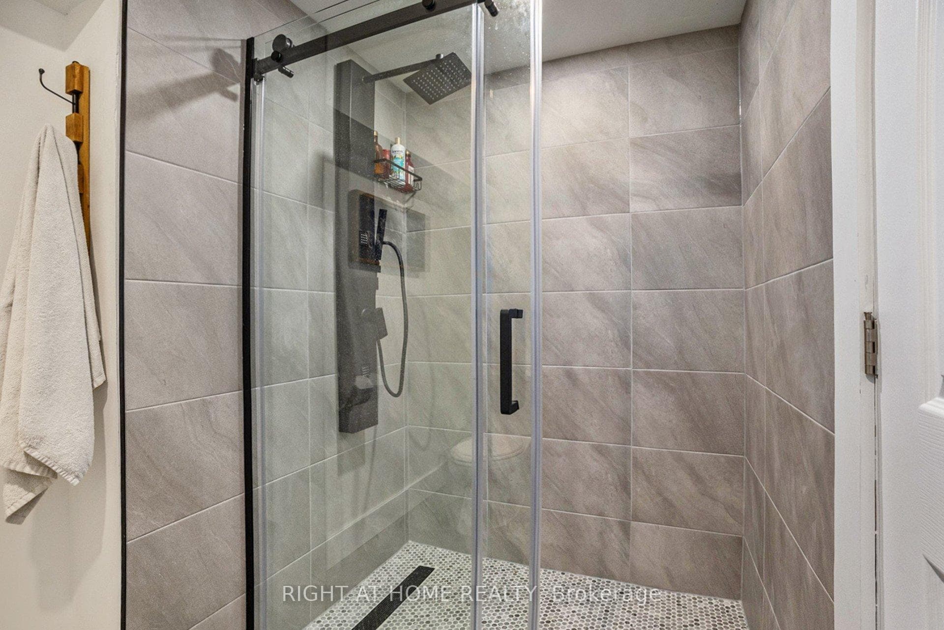 2849 Blanchfield Road photo 19