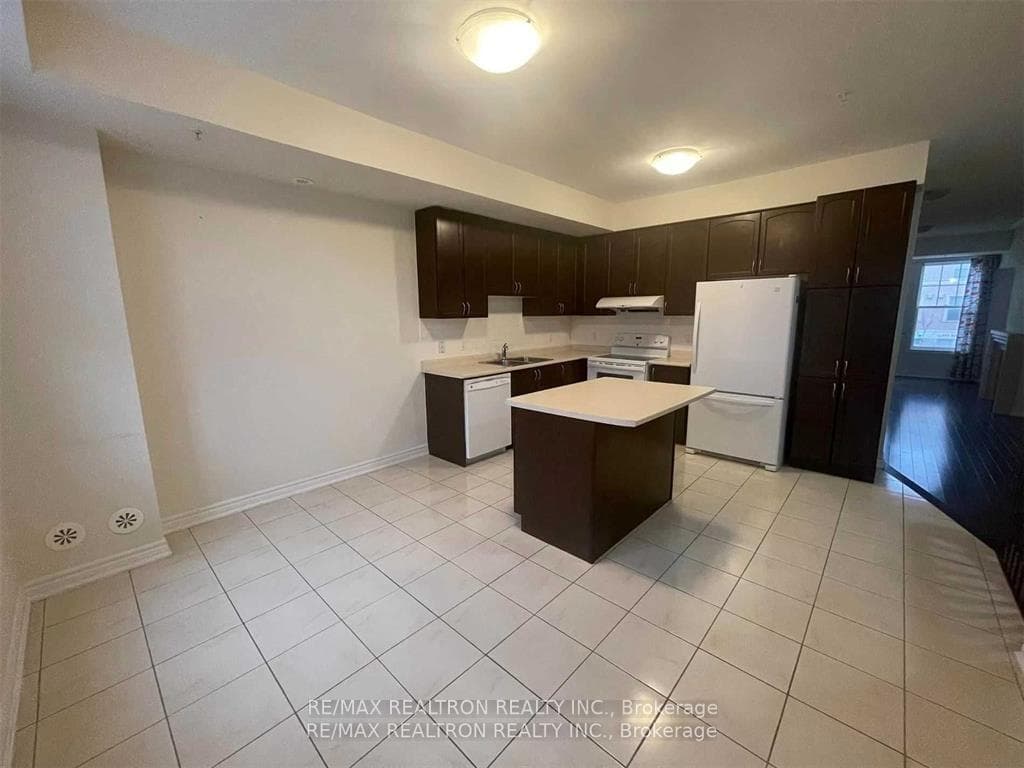 46 Cathedral High Street Unit Upper photo 4