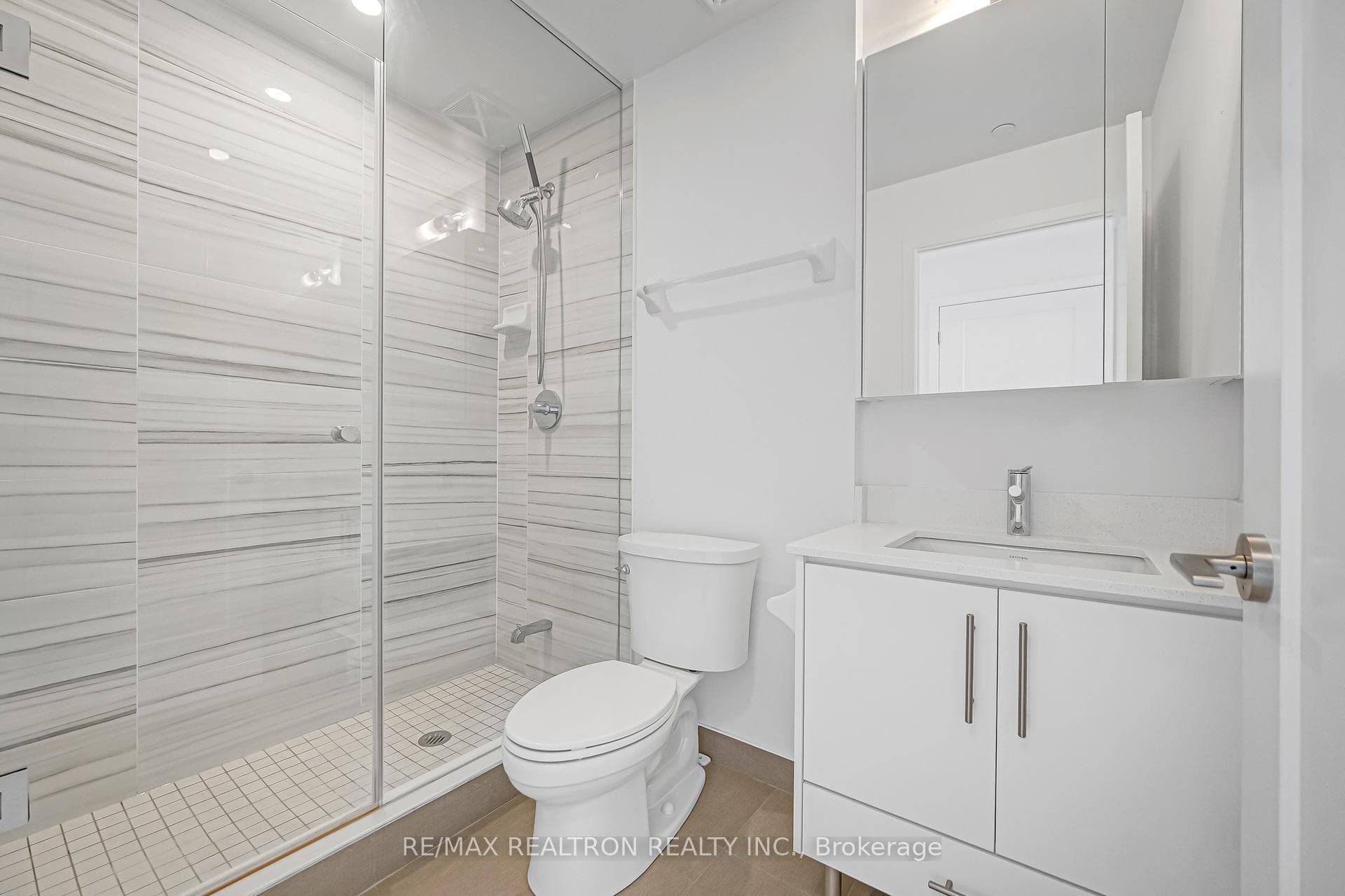 105 Oneida Crescent Unit 1202 photo 33