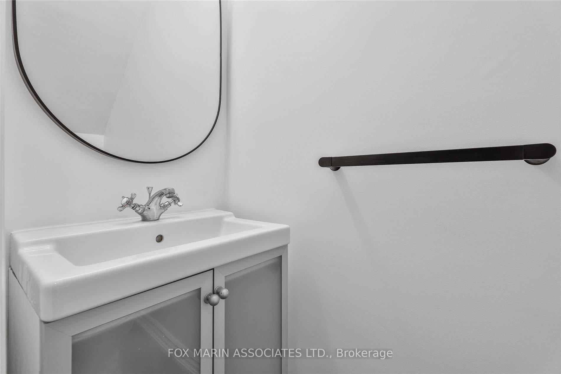 213 Grace Street photo 33
