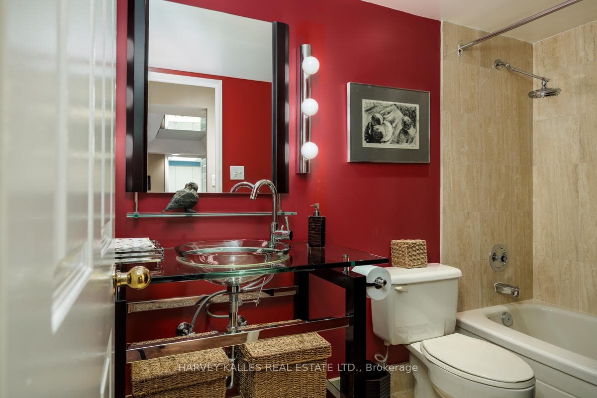 278 Bloor Street Unit 1104 photo 19
