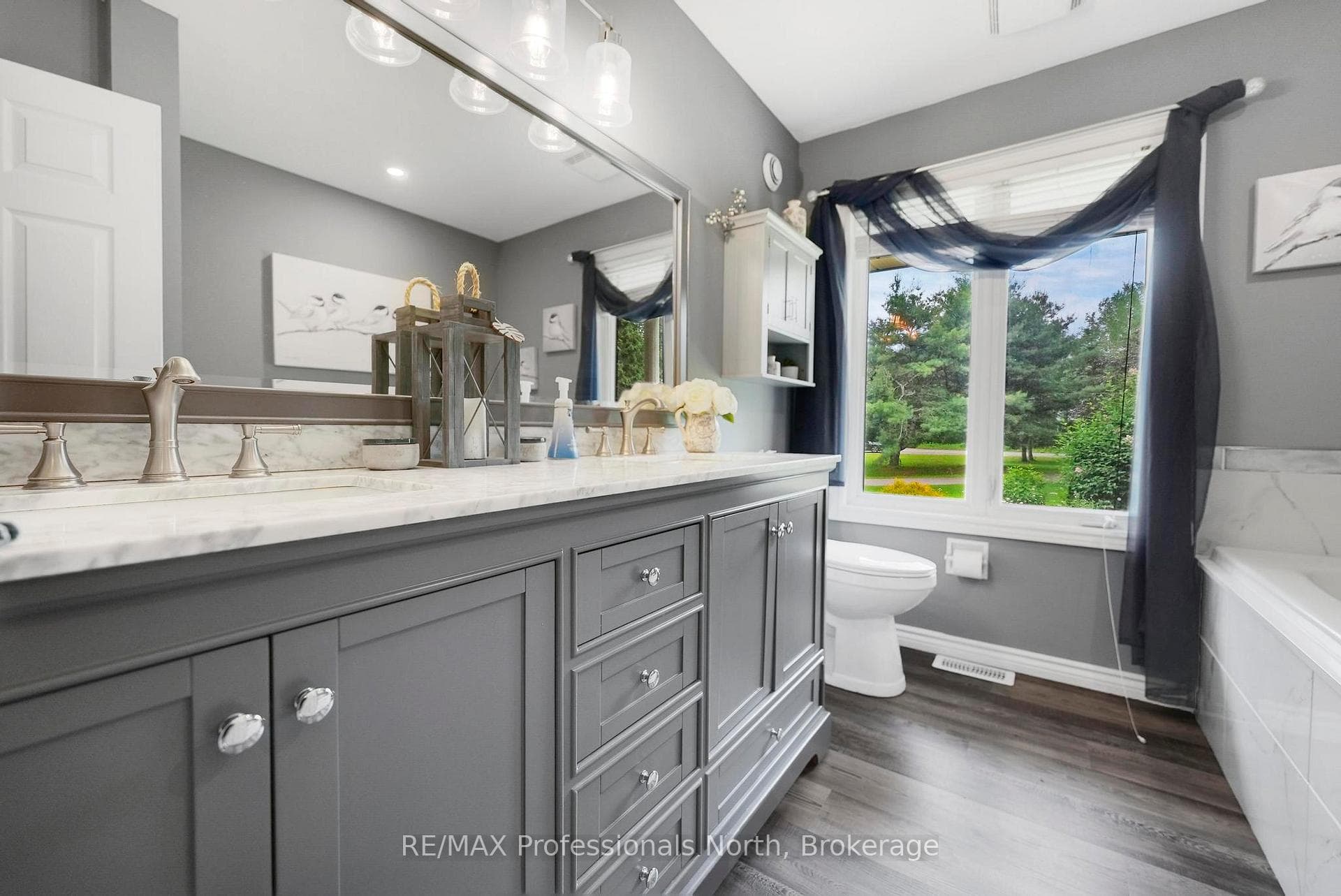 Main Floor Washroom