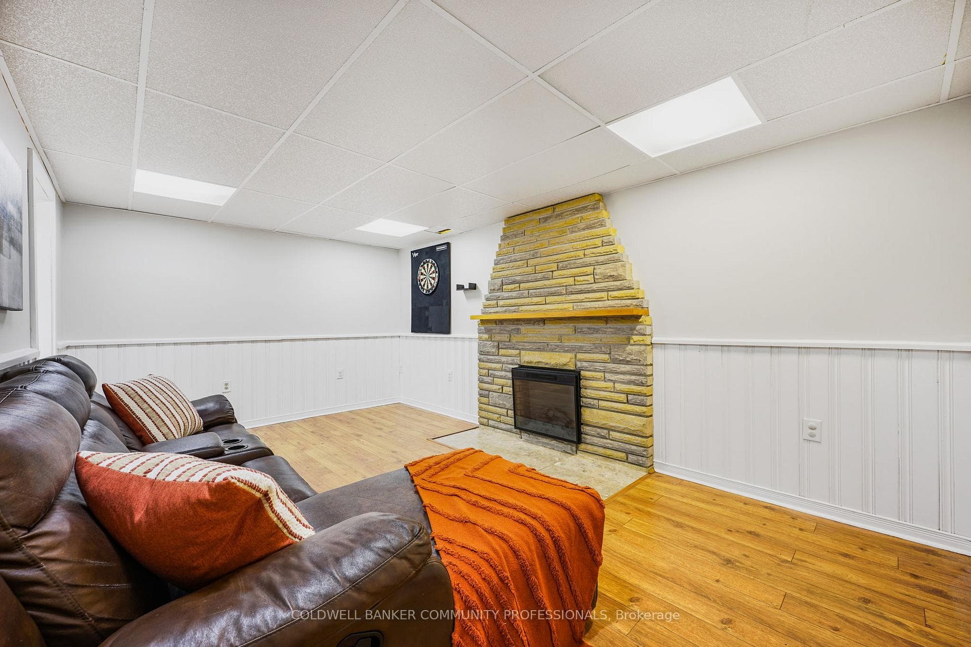 3036 Silverthorn Drive photo 30