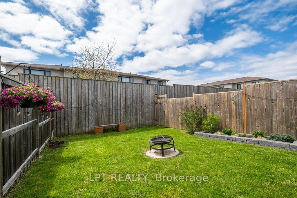 79 Amy Lynn Drive photo 28