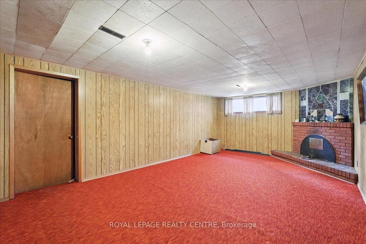 151 Redgrave Drive photo 26