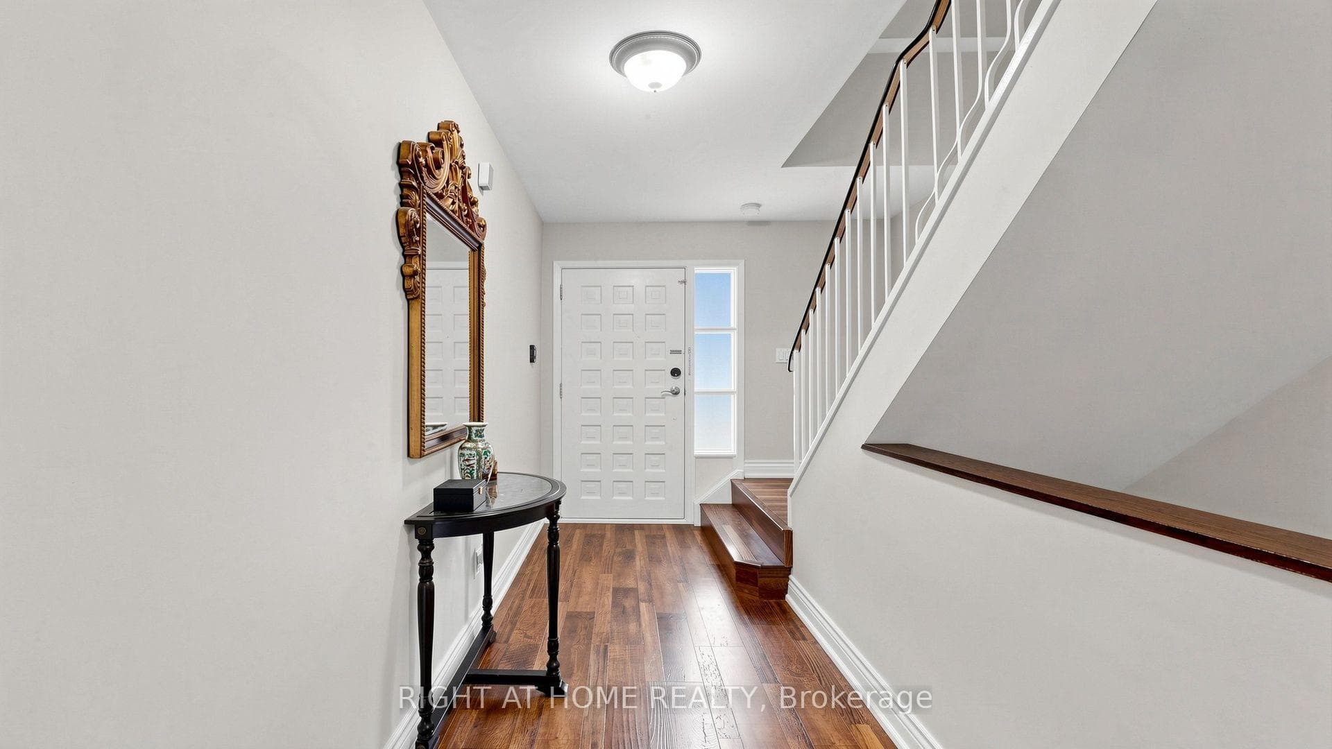 4 Harper Way photo 3