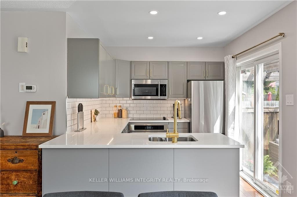 1209 CLYDE Avenue photo 12