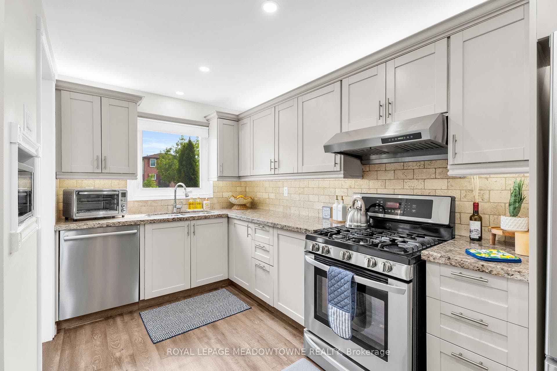 3 Northgate Boulevard photo 11
