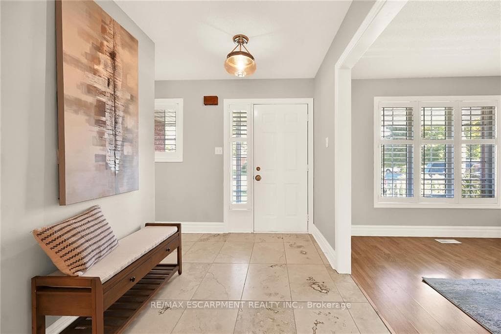 15 Caledonia Avenue photo 5
