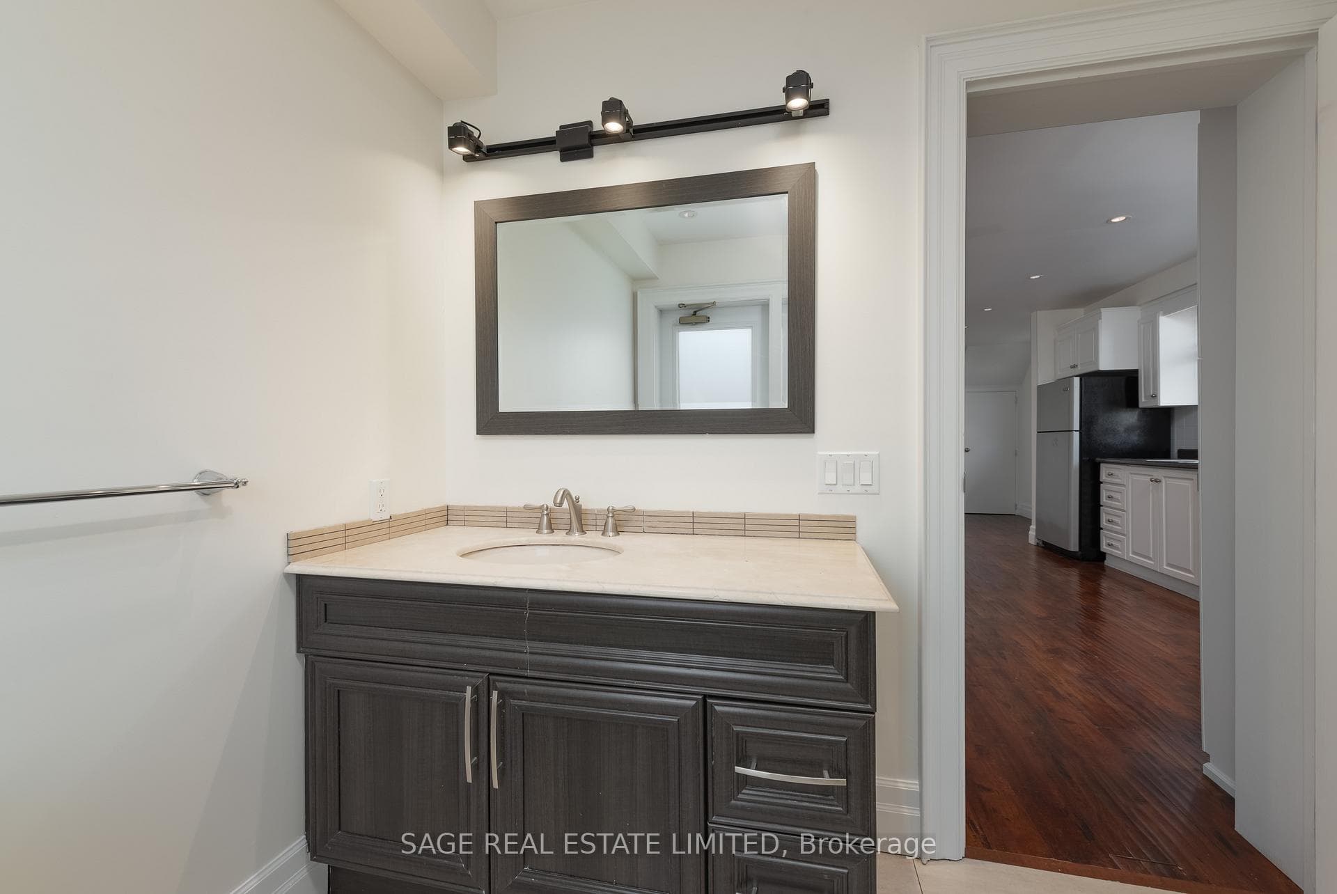97 Holwood Avenue Unit MAIN photo 15