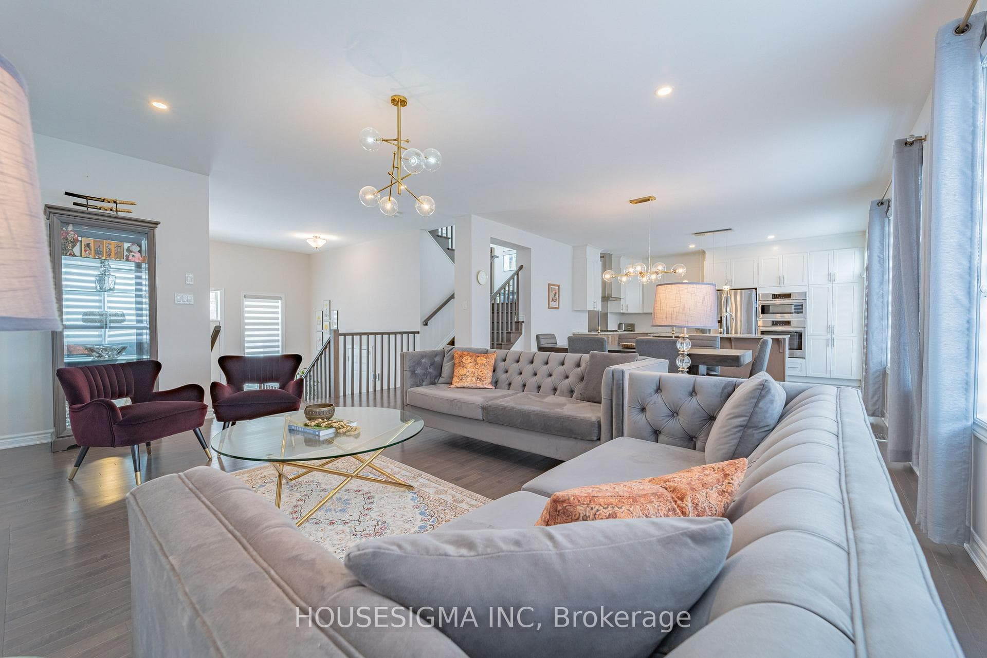 547 PONTHIEU Circle photo 11