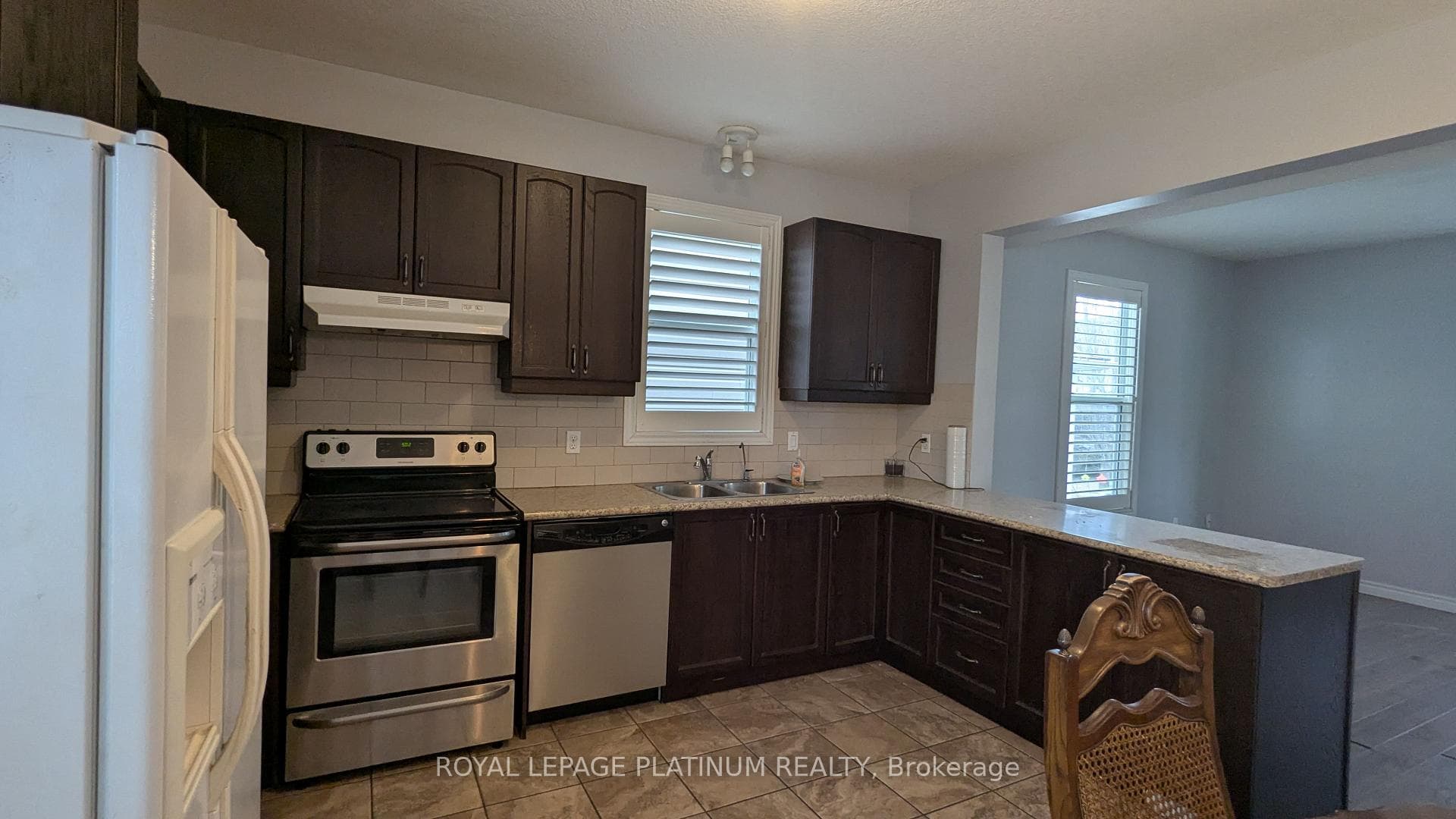 669 Zermatt Drive photo 10