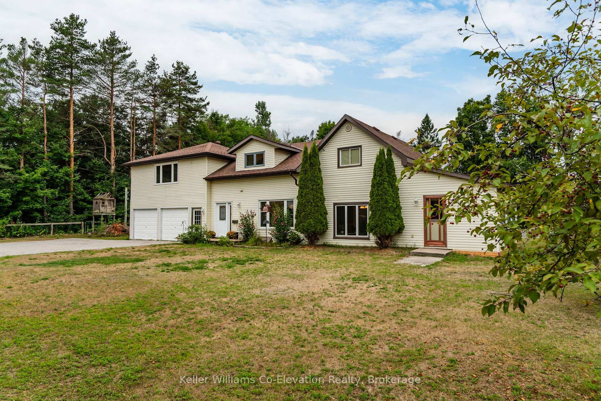 924 6 County Road photo 1