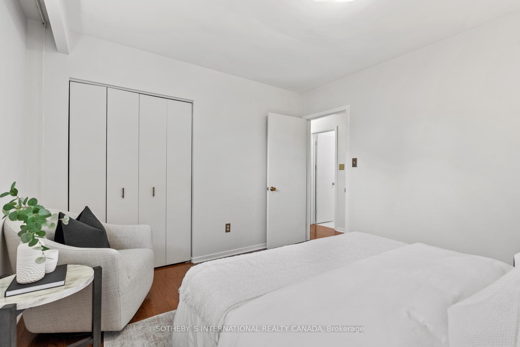 1176 Grange Road photo 13