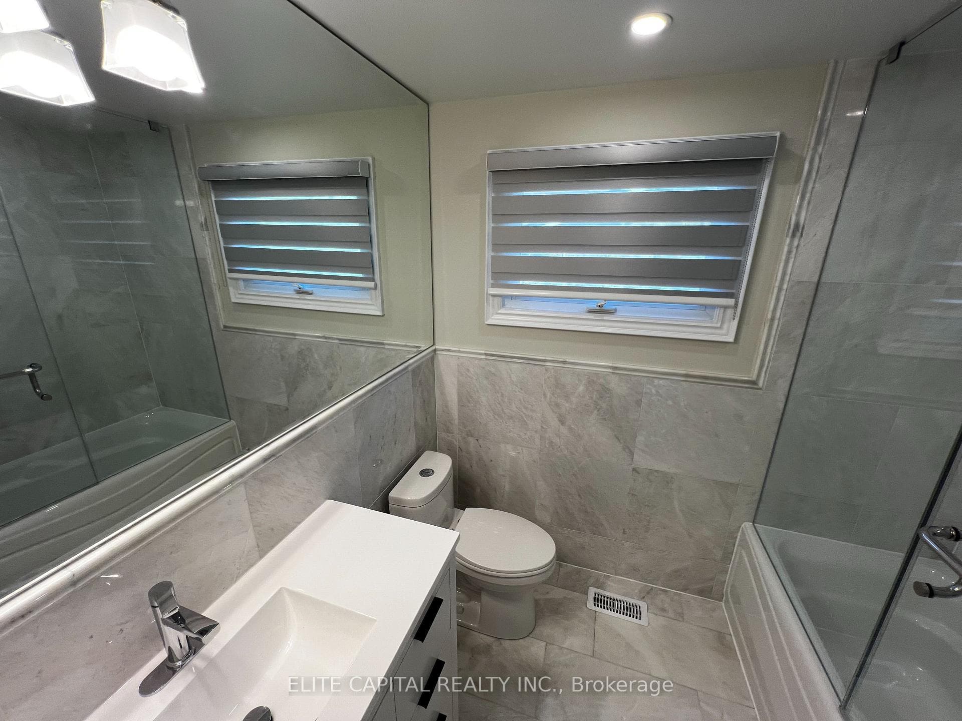 192 Brookbanks Drive photo 12