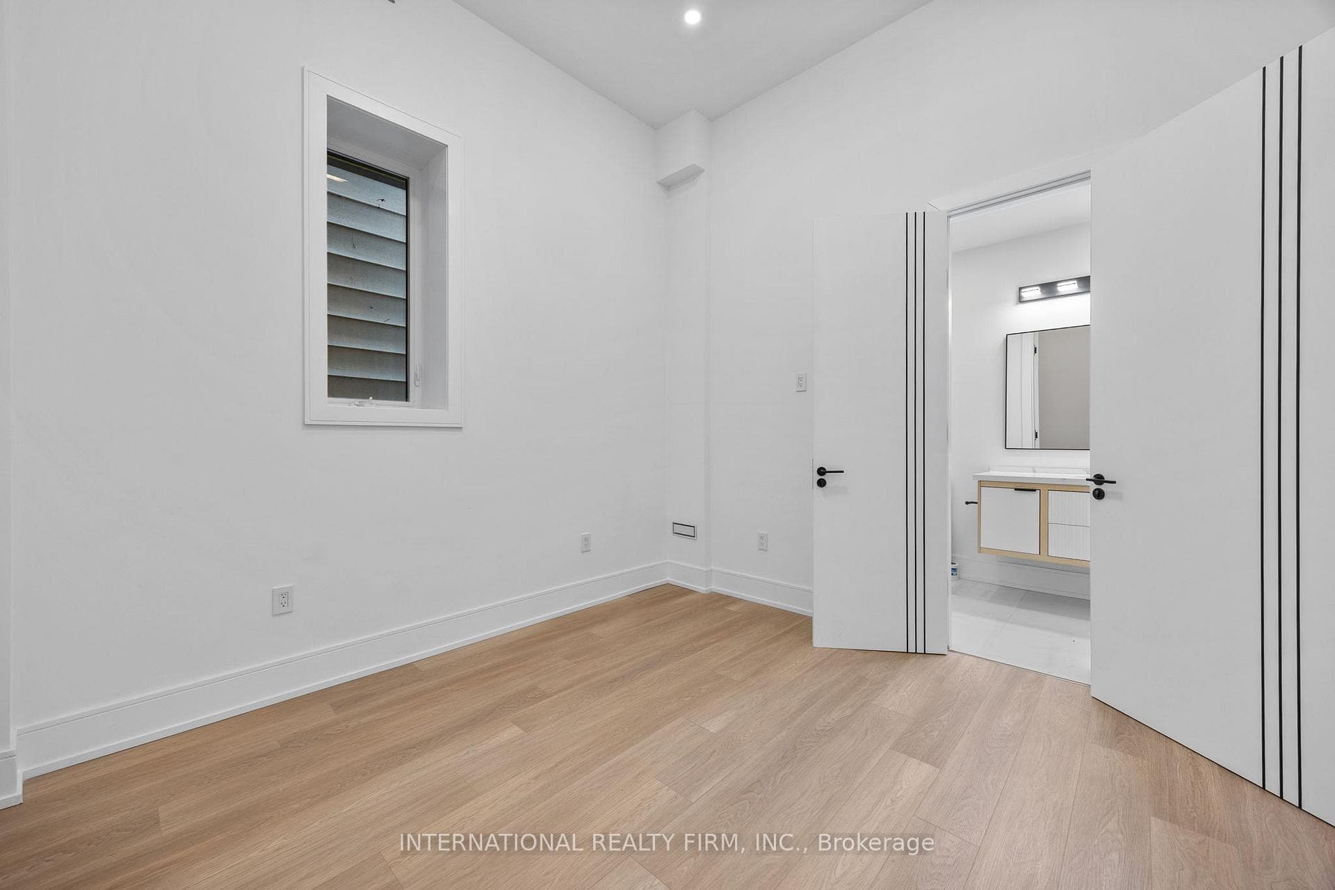 19 Ivy Avenue photo 36