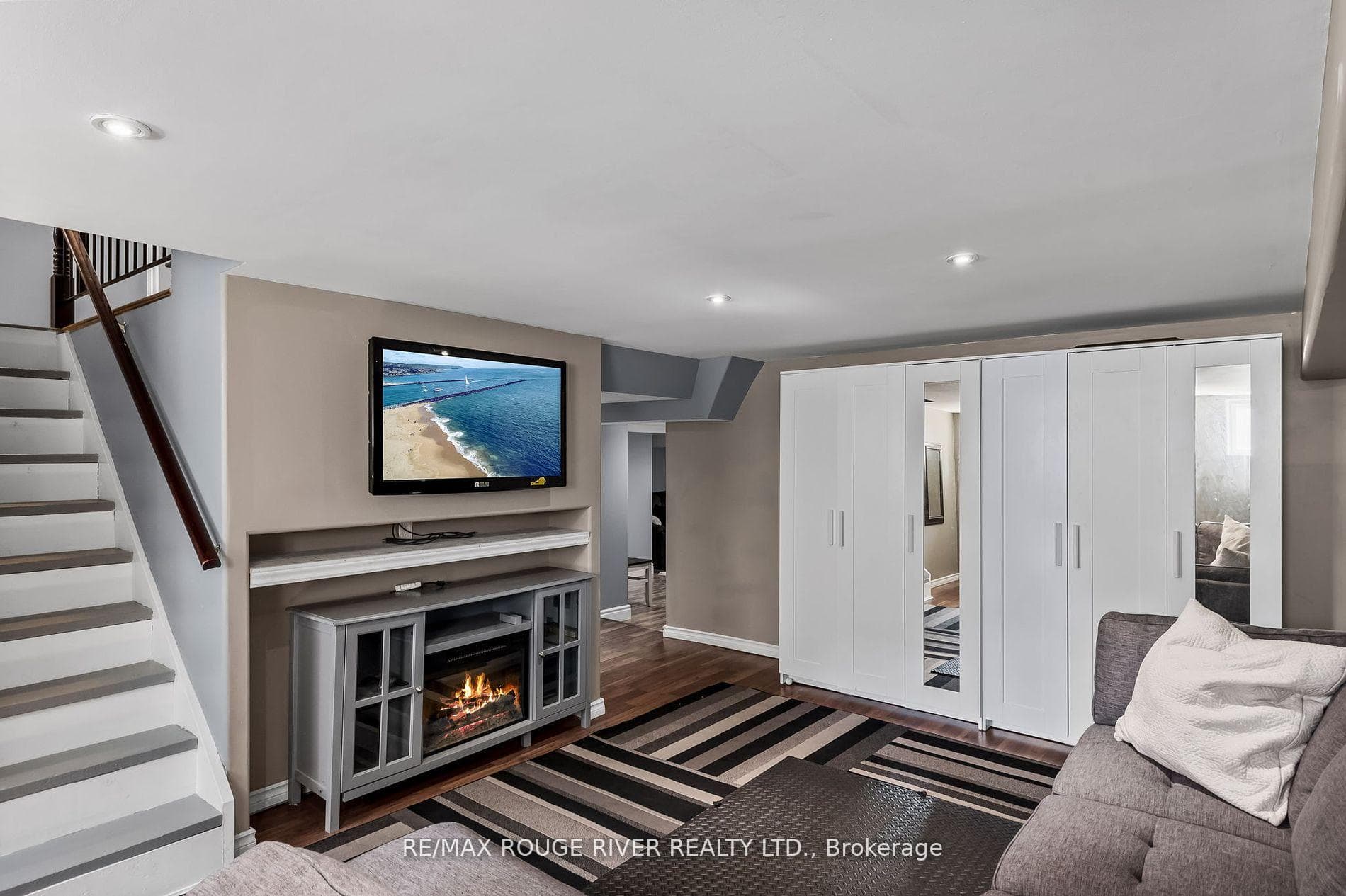 299 Annapolis Avenue photo 28