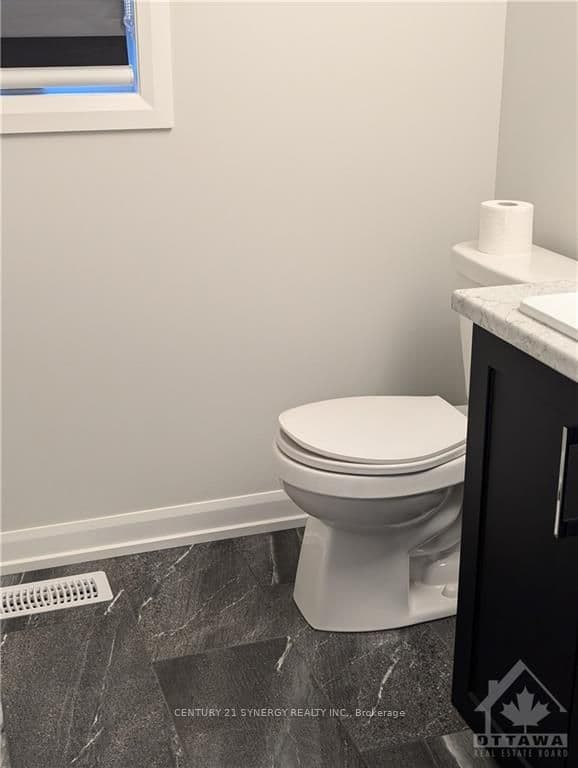 527 CHAMBORD Street photo 4