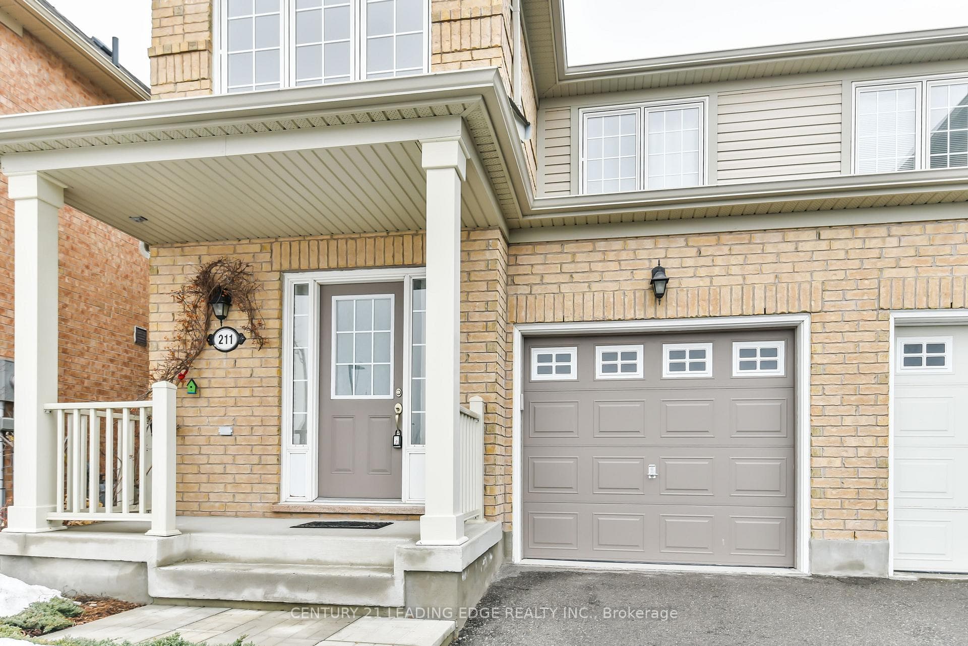 211 Weldon Road photo 1
