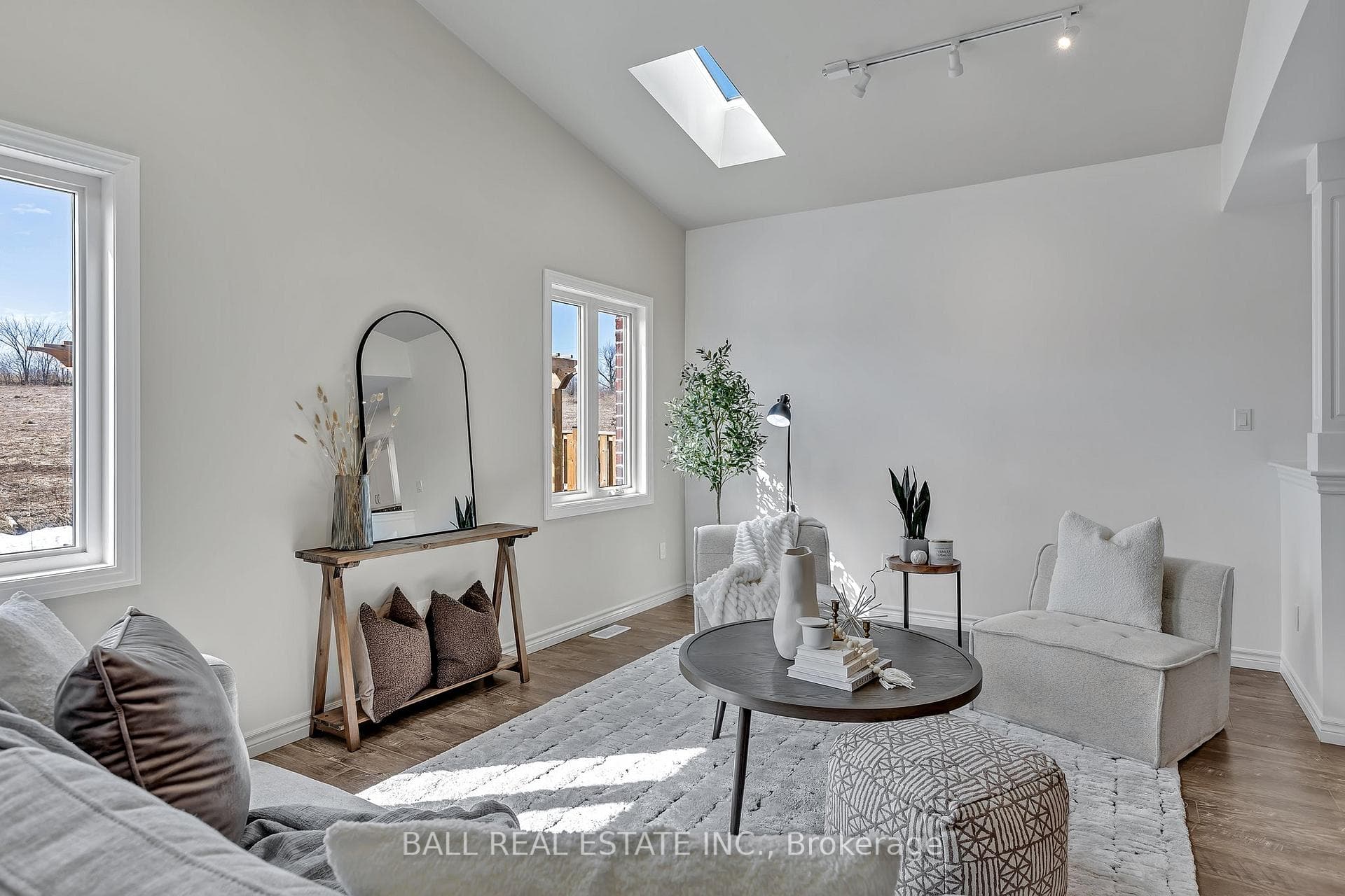 723 Sawmill Road photo 15