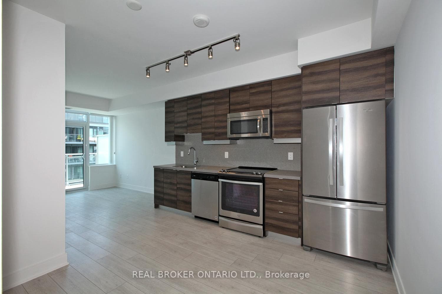 525 Adelaide Street Unit PH31 photo 3