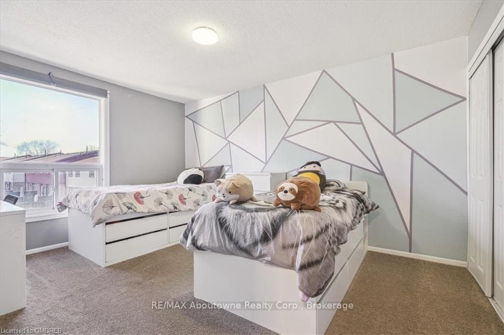 485 ONTARIO Street Unit 485 photo 32