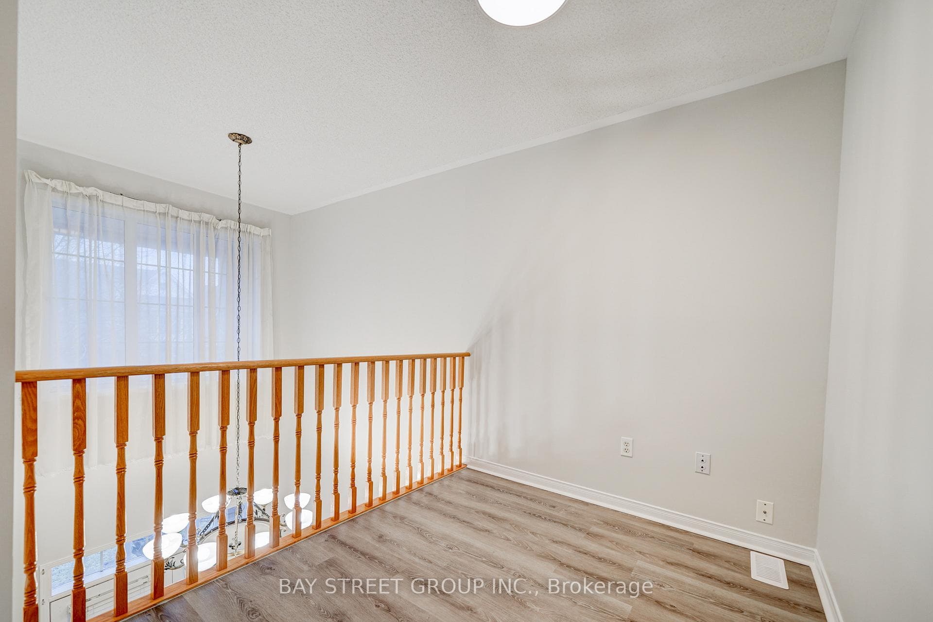 52 Cynthia Jean Street photo 35