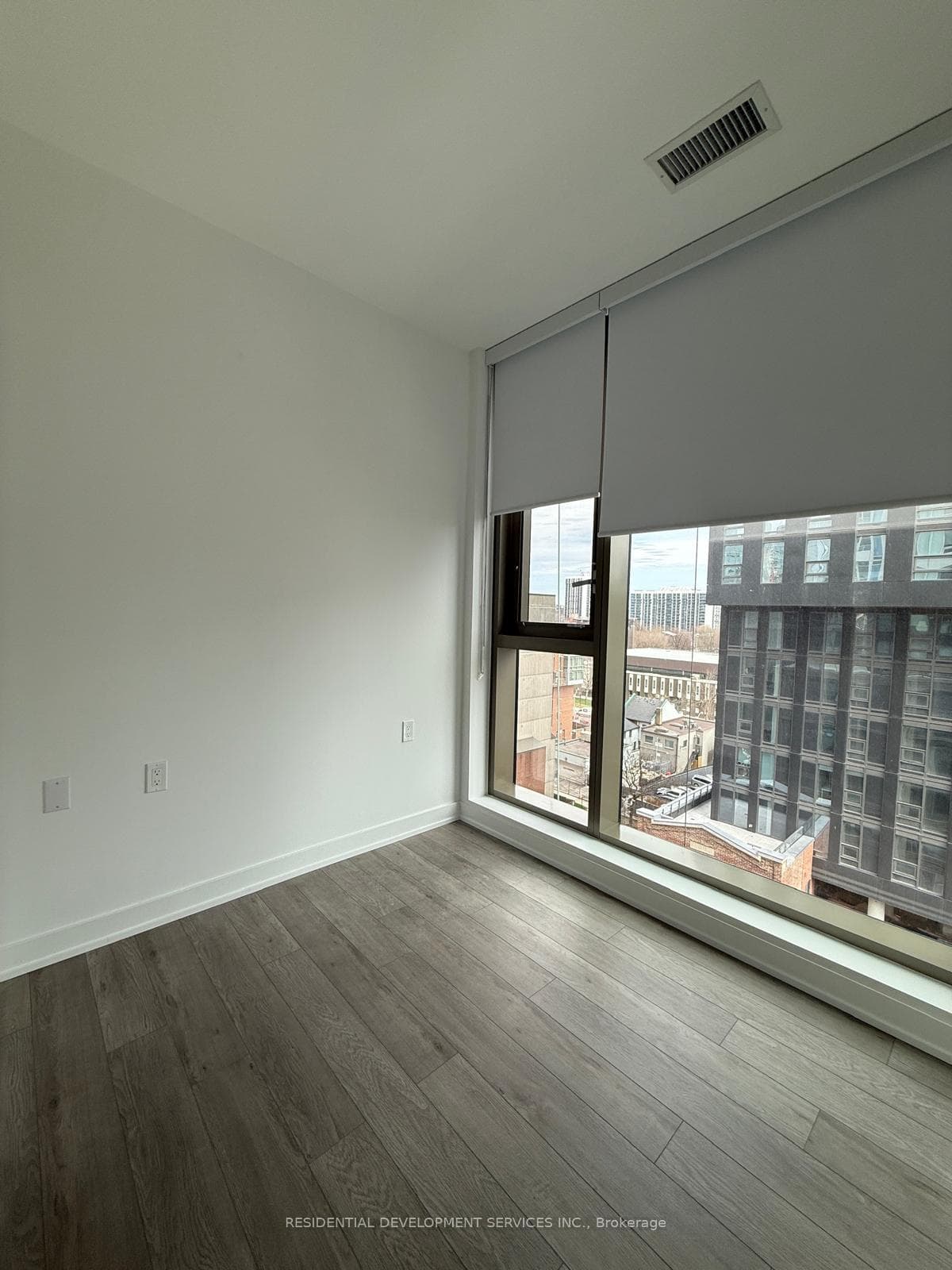 88 Queen Street Unit 703 photo 8