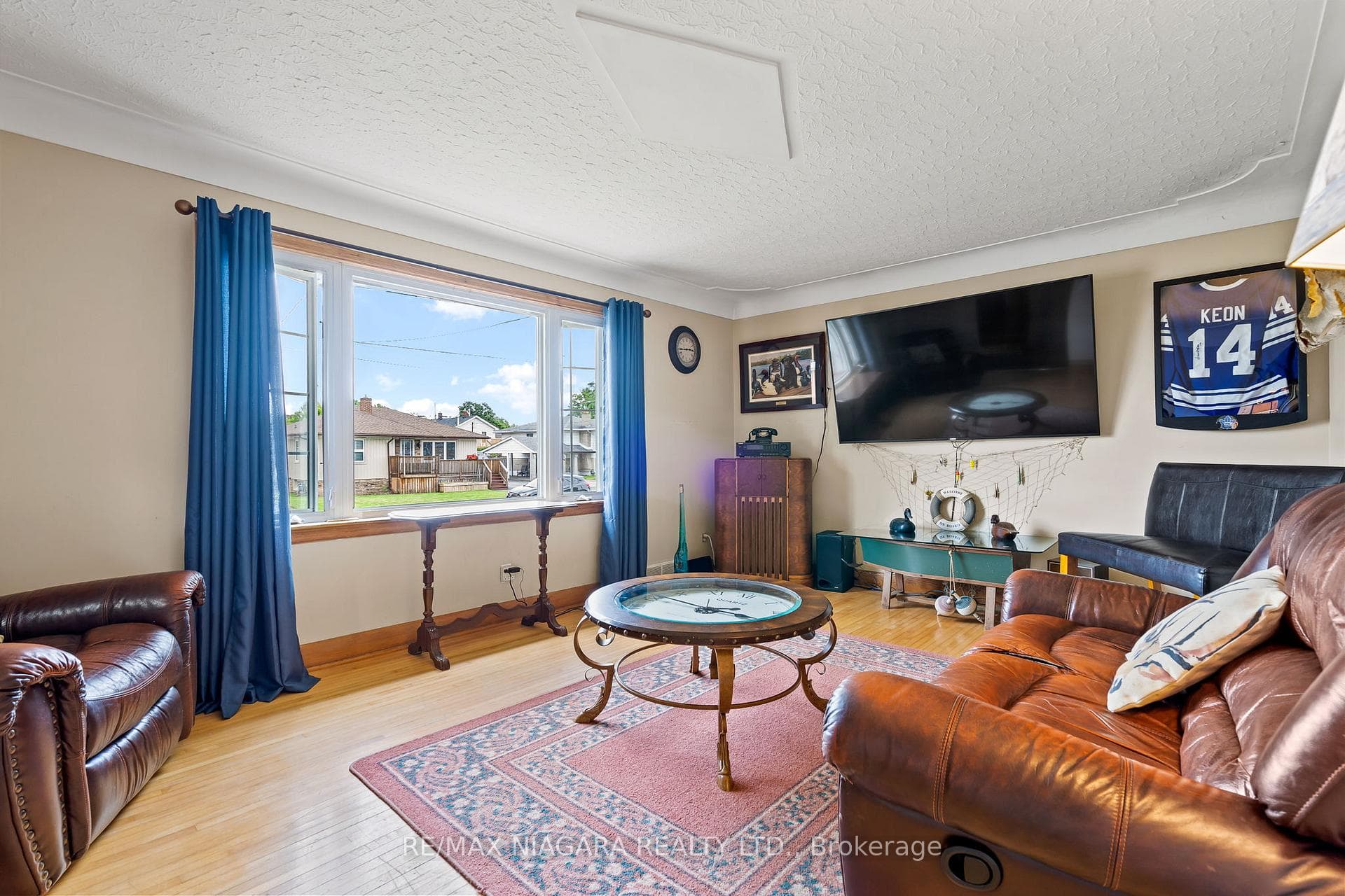 37 Knoll Street photo 6