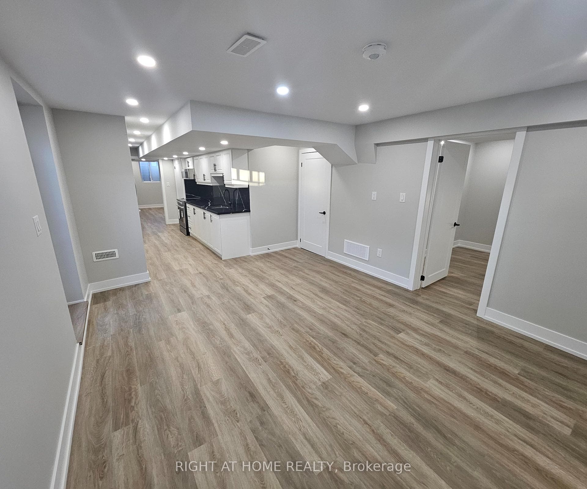 852 Aspen Terrace Unit Lower photo 6