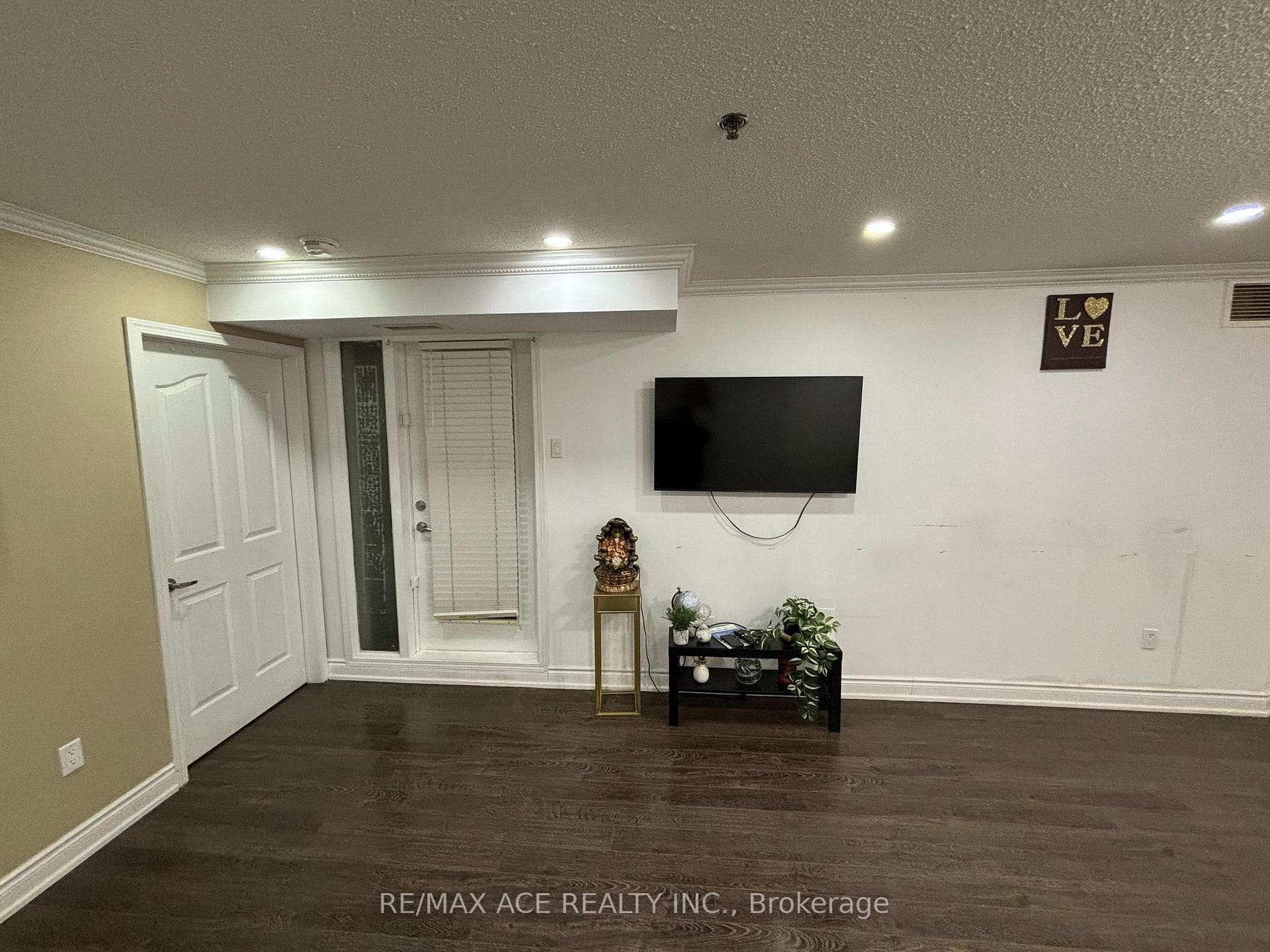 5225 Finch Avenue Unit 121 photo 15