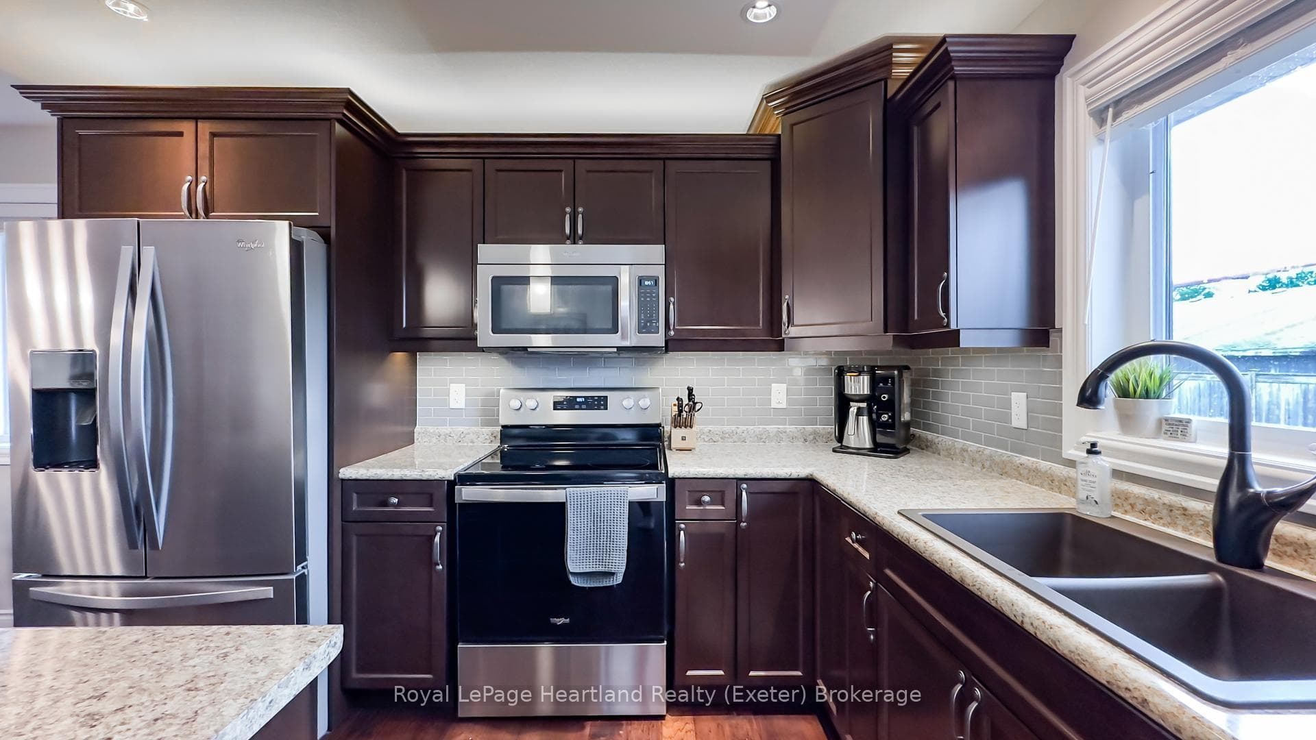 175 Spencer Avenue photo 10