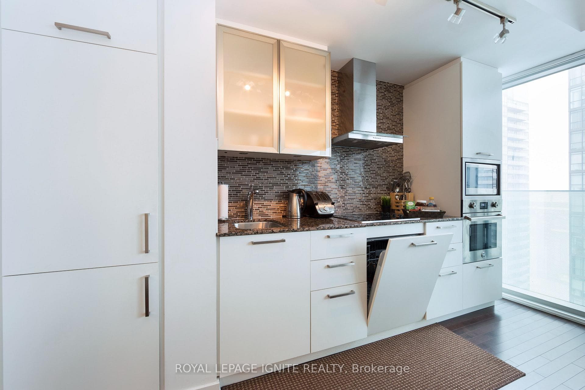 14 York Street Unit 4412 photo 12