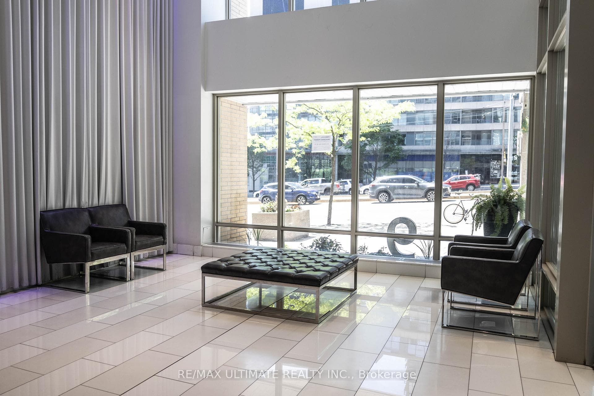 9 Spadina Avenue Unit 615 photo 17