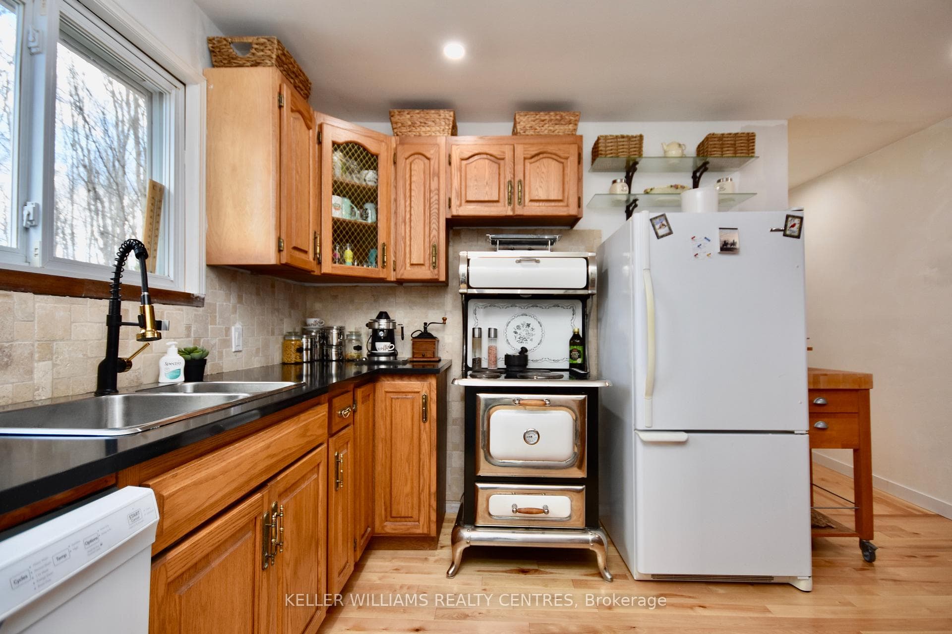3146 Goldstein Road photo 9