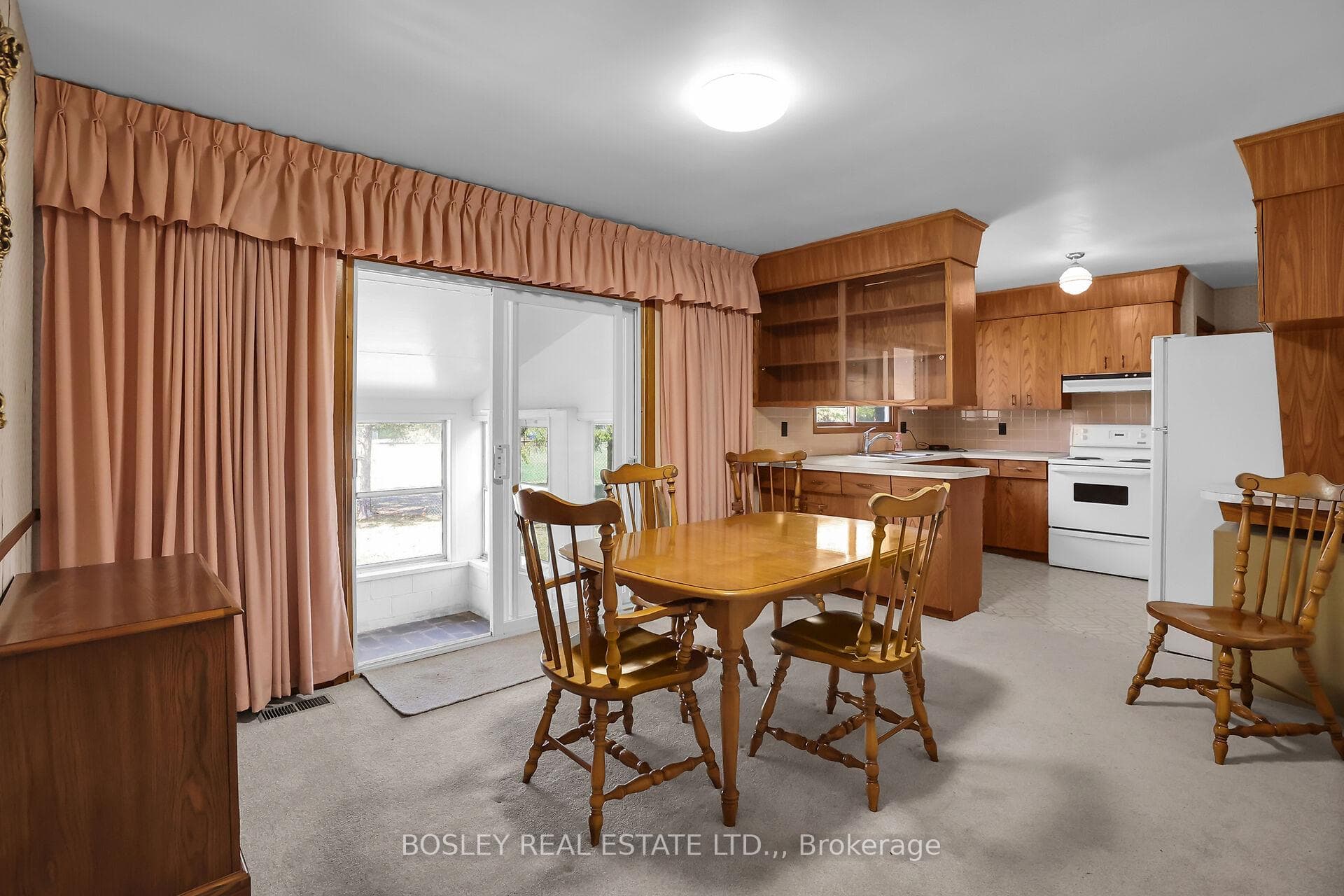 1320 Niagara Stone Road photo 6