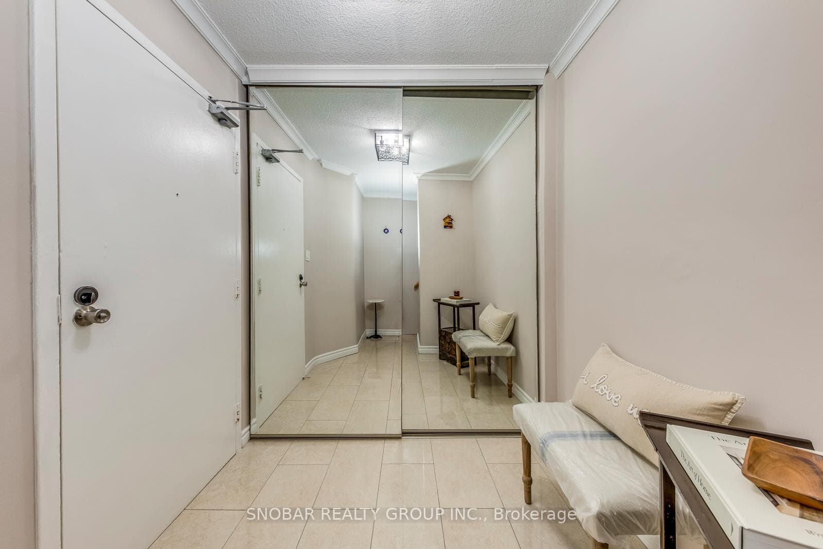 11 Wincott Drive Unit 810 photo 17