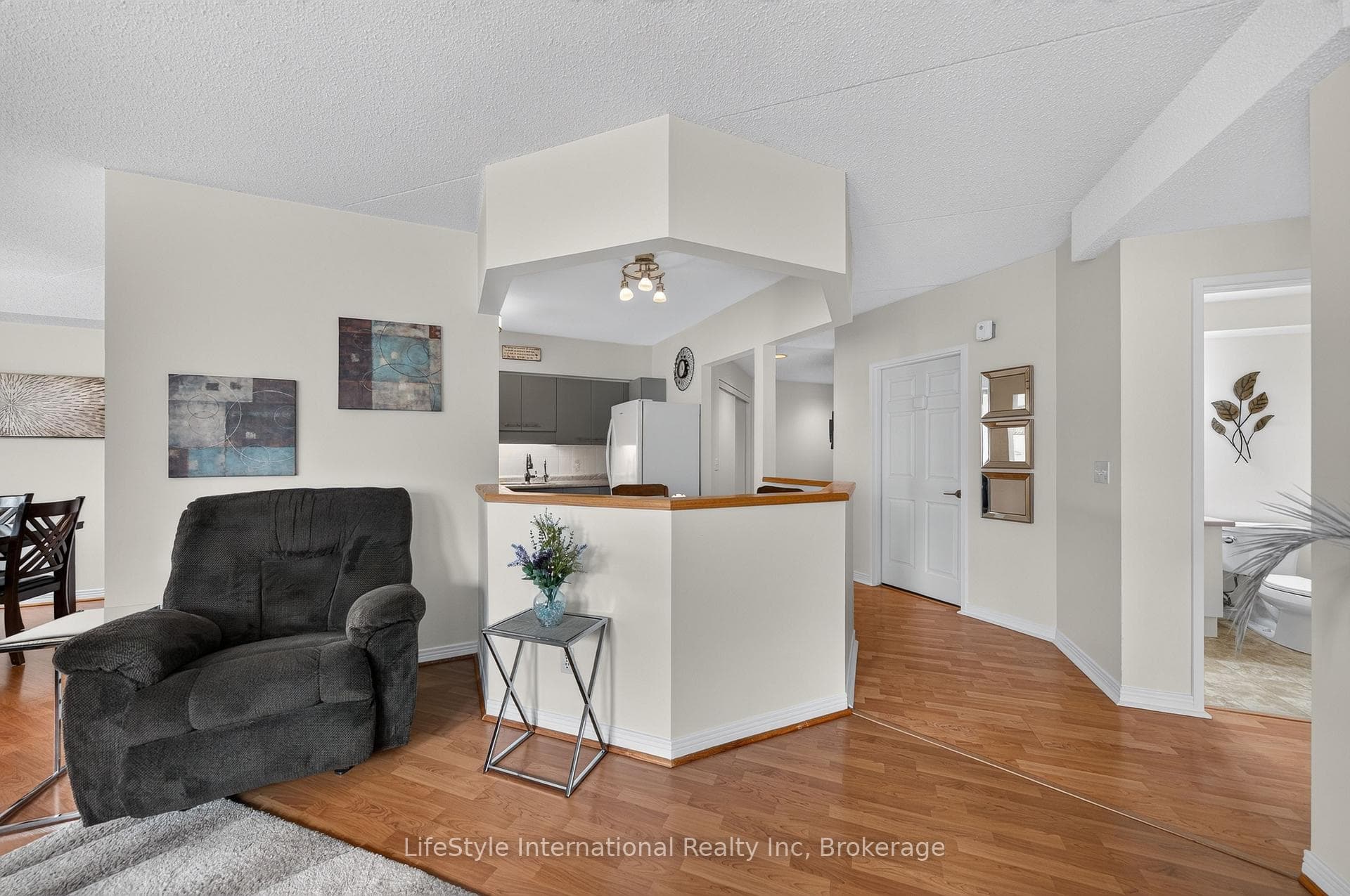 208 Silvercreek Parkway Unit 210 photo 4