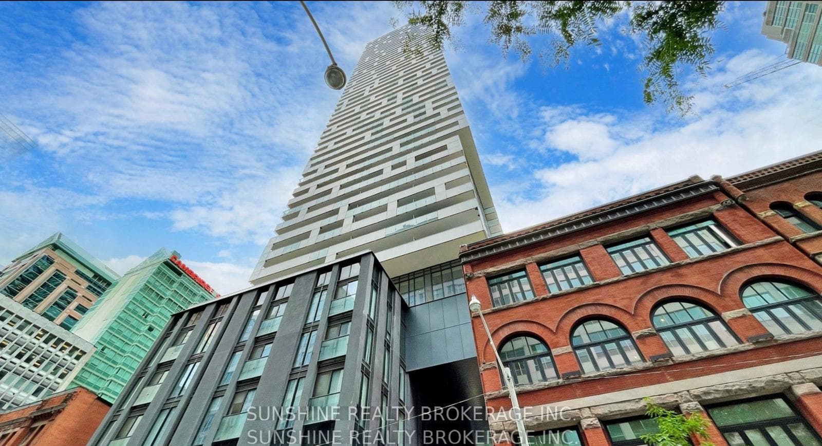 25 Richmond Street Unit 422 photo 1