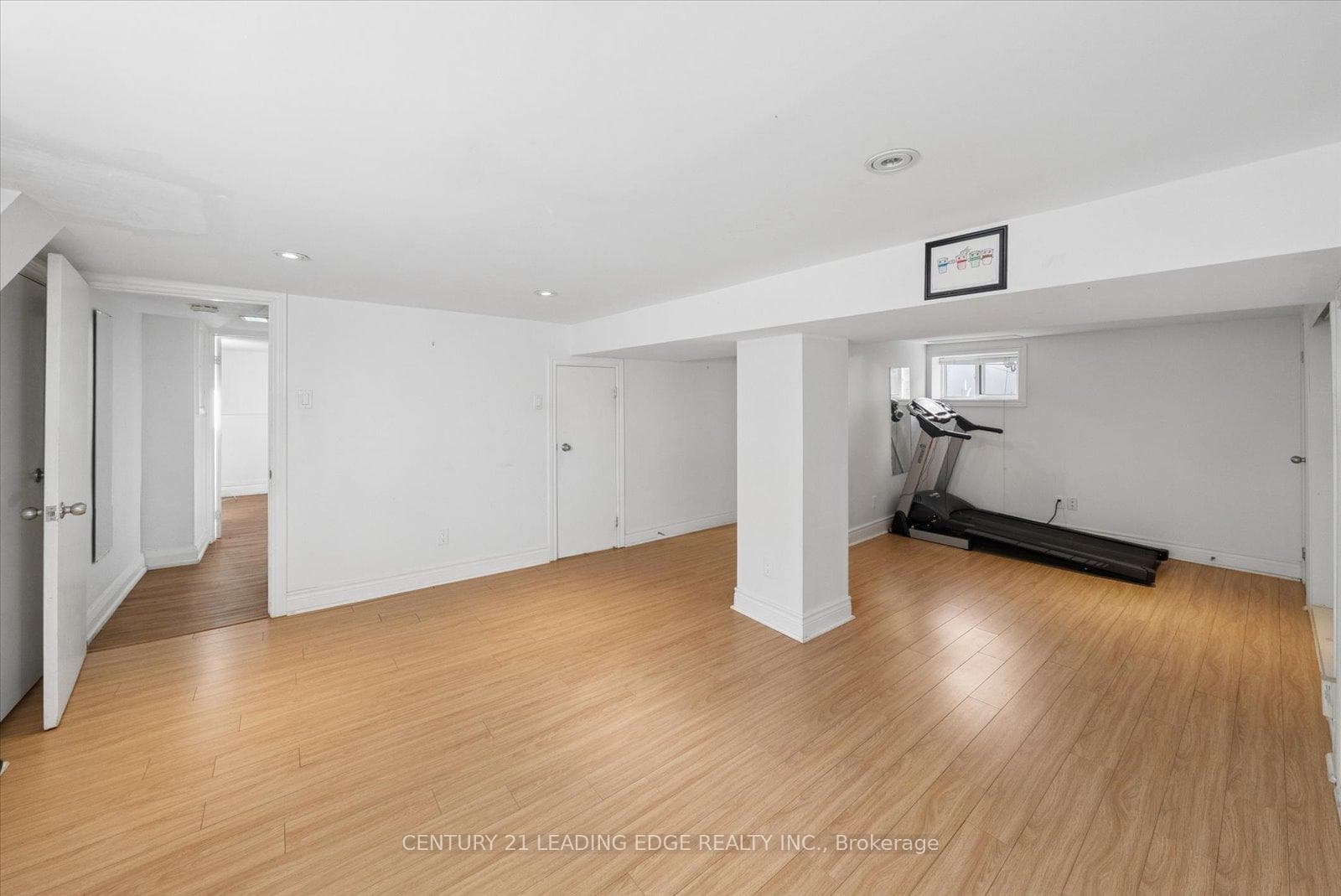 490 Arlington Avenue photo 25