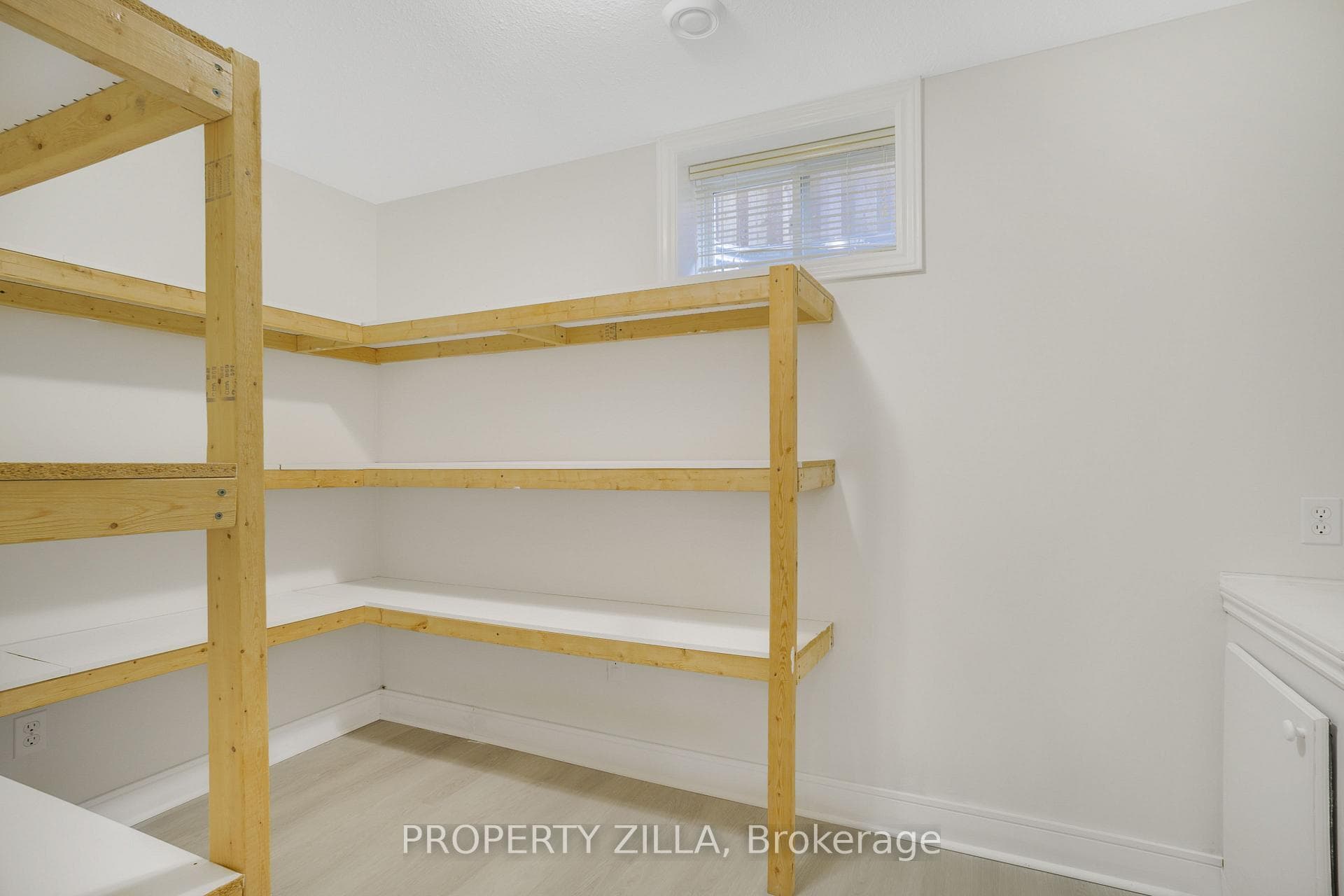7167 St Michael Avenue photo 25