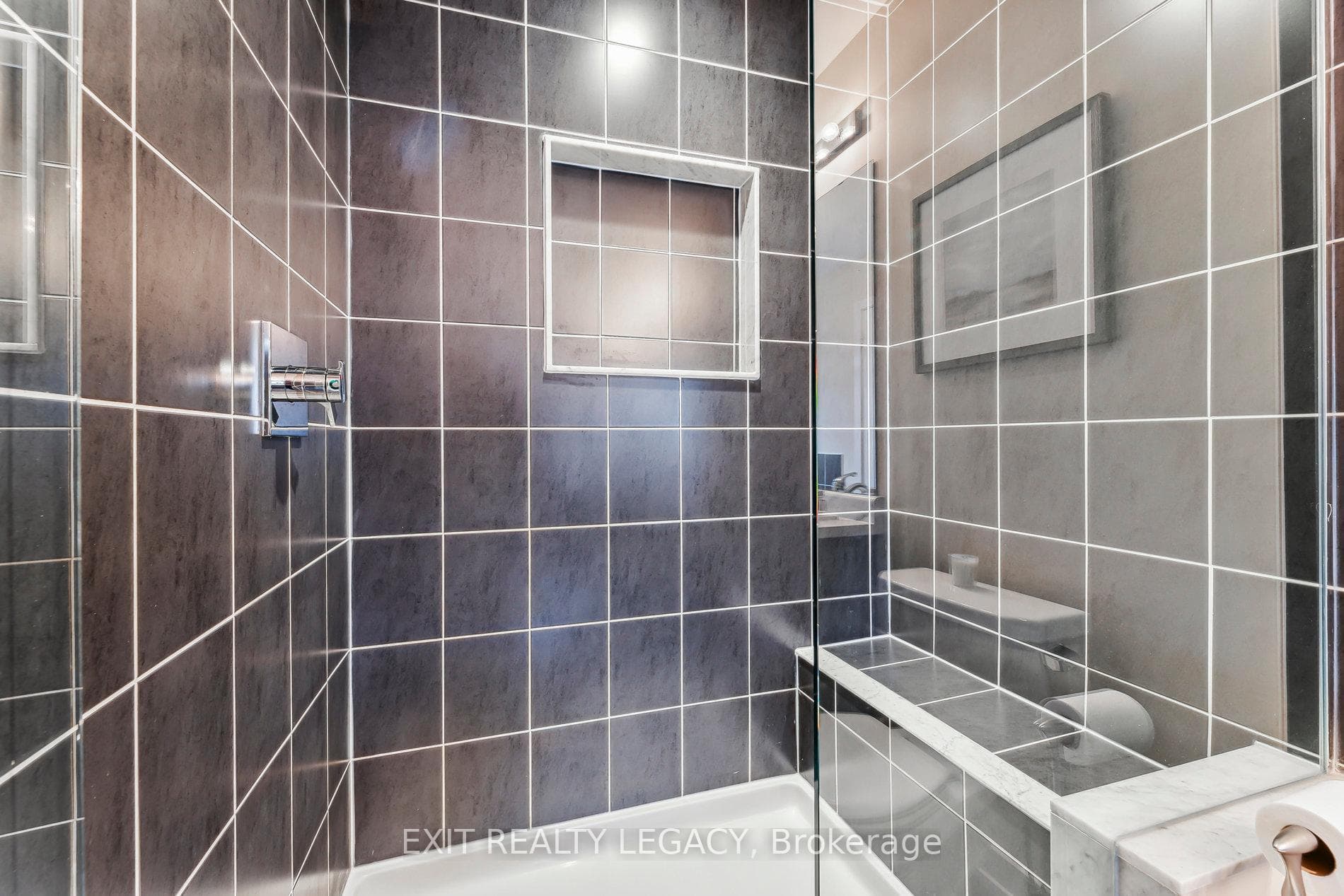 2528 Castlegate Crossing N/A photo 36