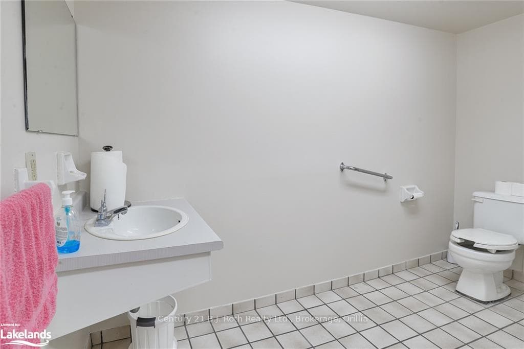 Common room men's bathroom