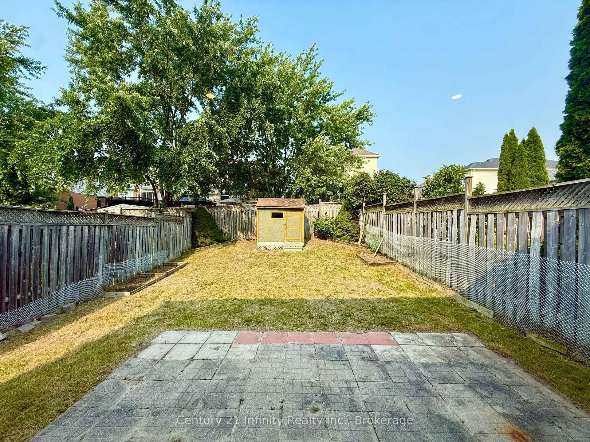 1171 Springbank Drive photo 18