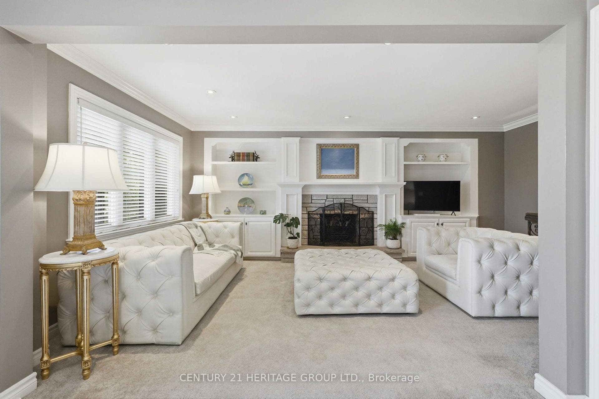 366 Amberlee Court photo 10