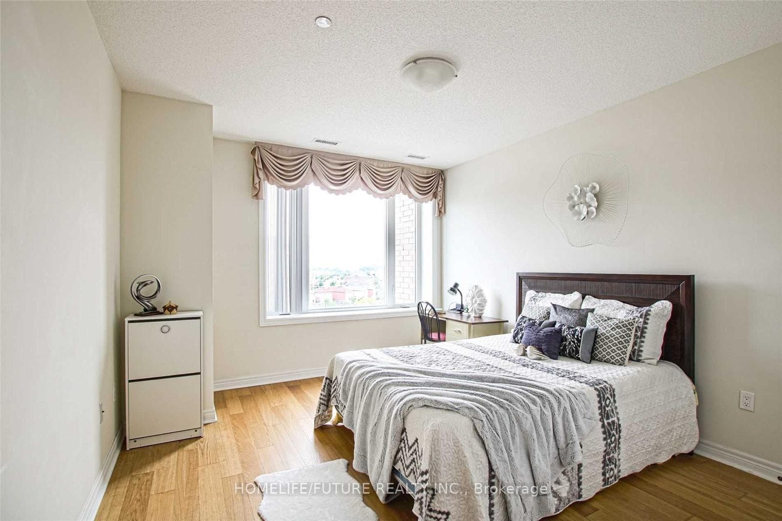 7400 Markham Road Unit 603 photo 8