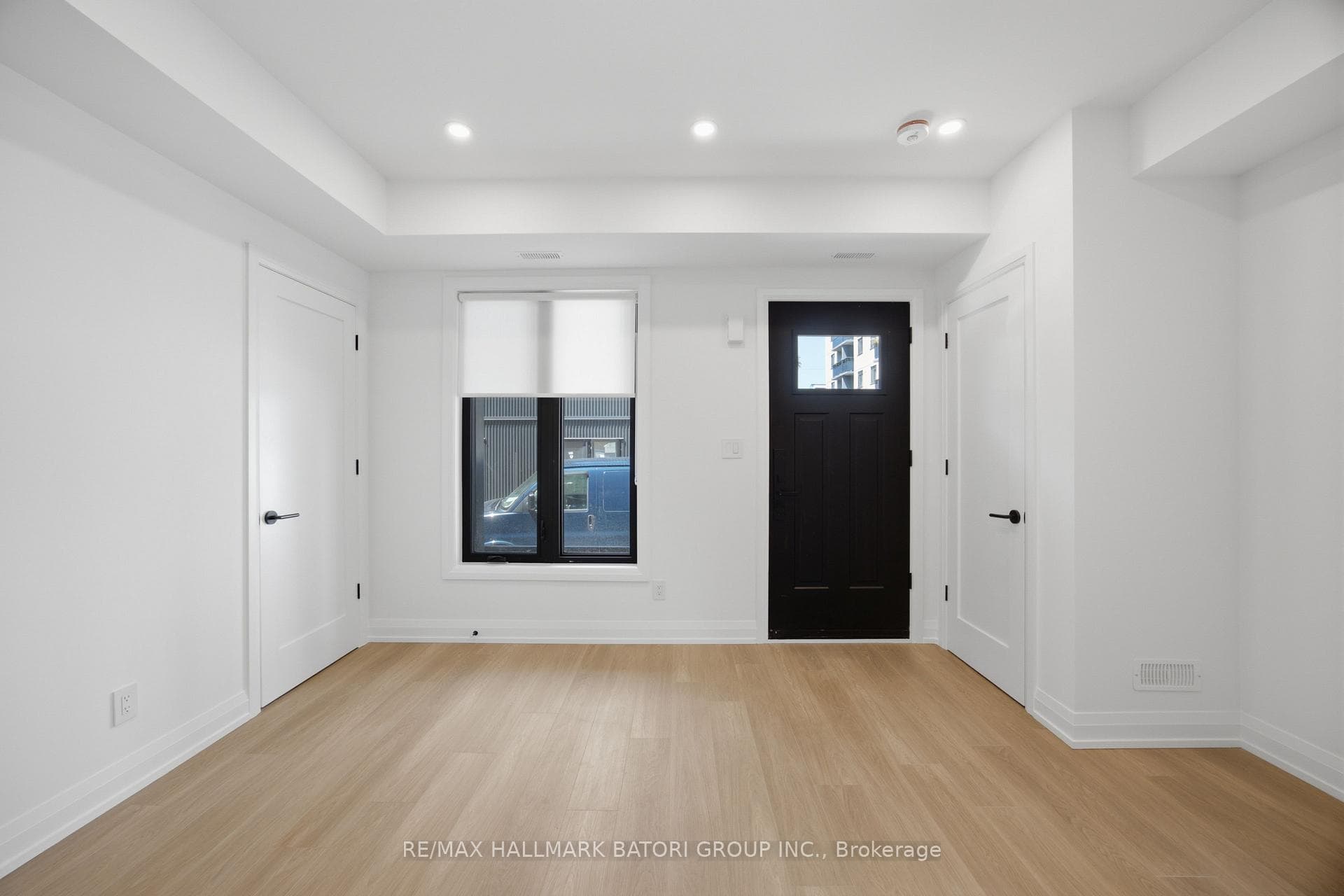 56 Camberwell Road Unit 4 photo 7