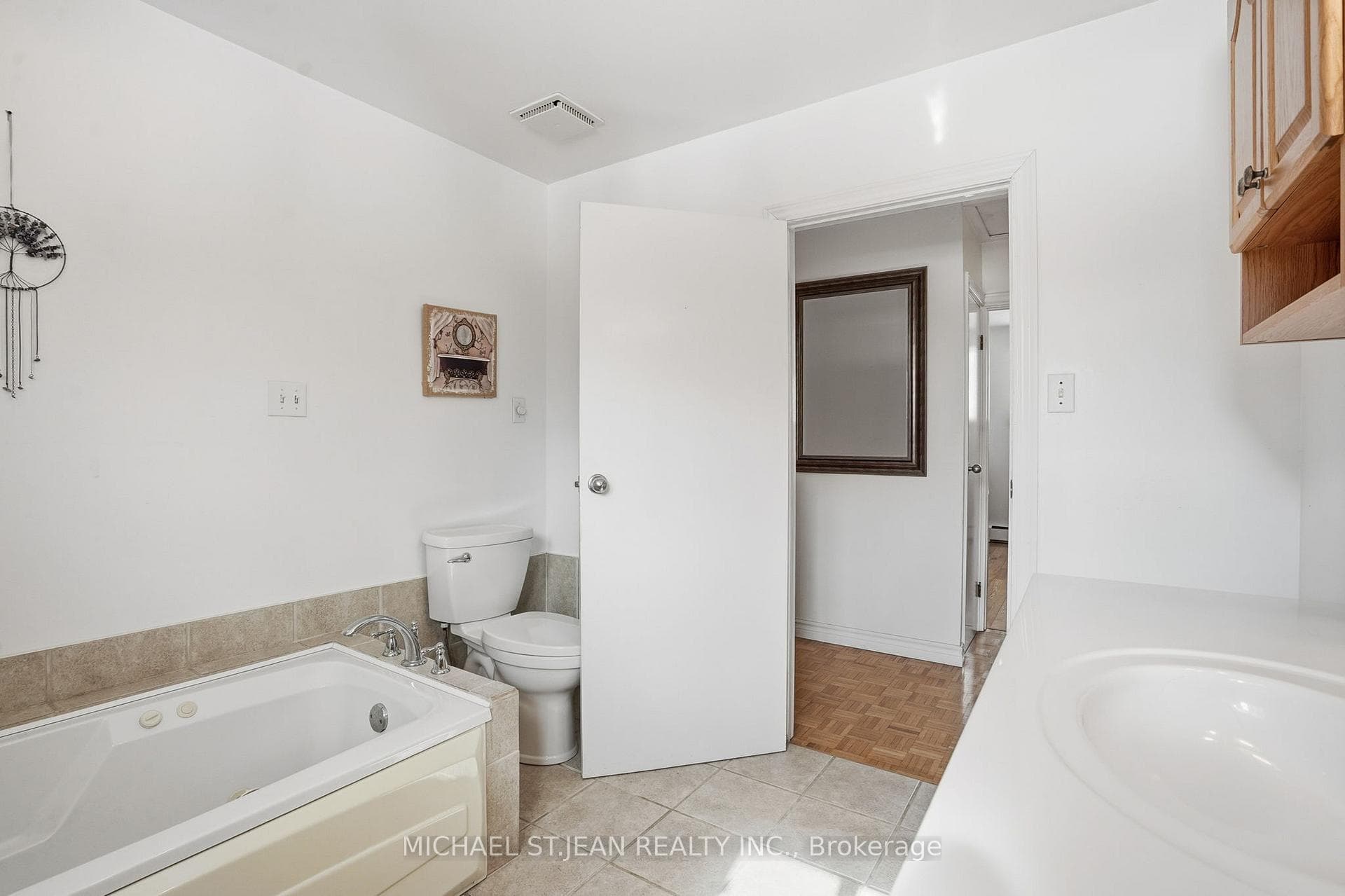 268 Canboro Road photo 17