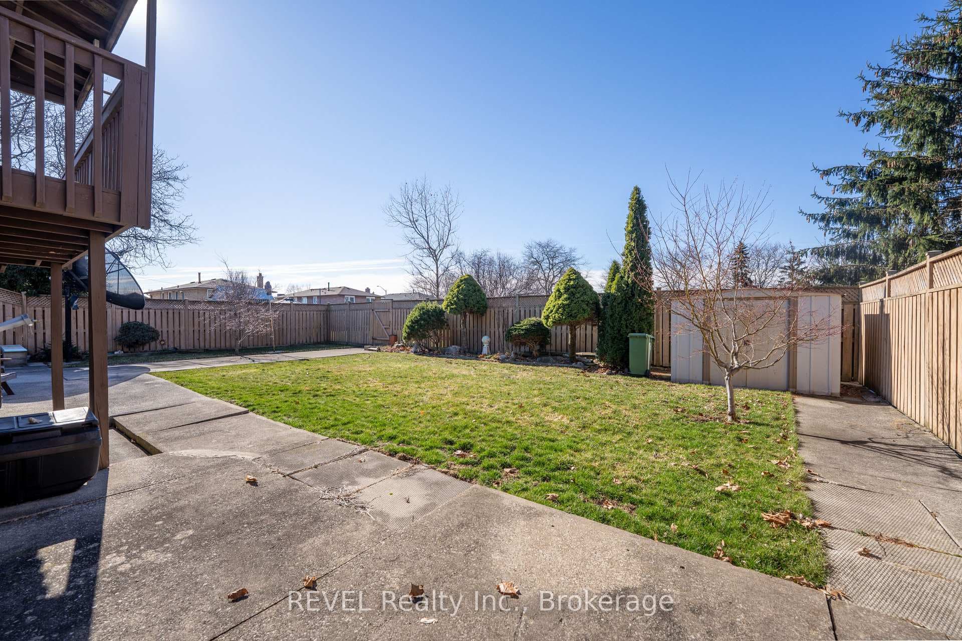 19 Lynwood Drive photo 44