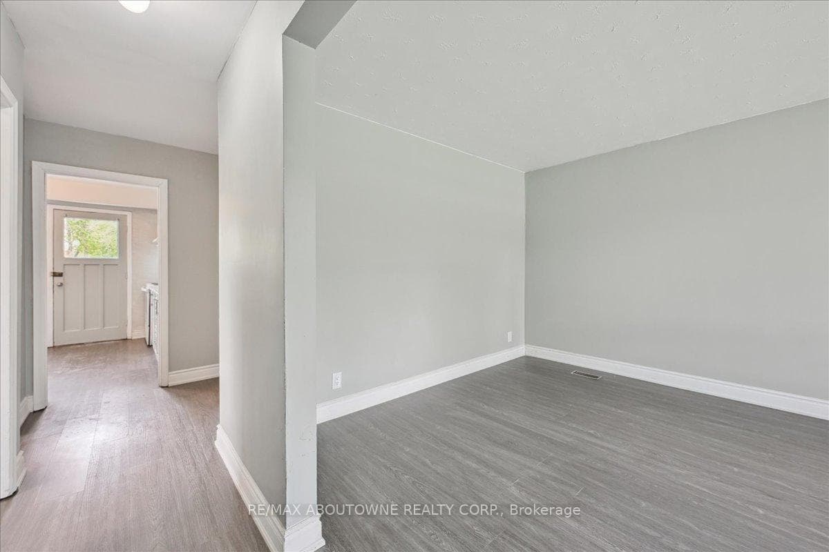 203 Nelson Street Unit 1 photo 5